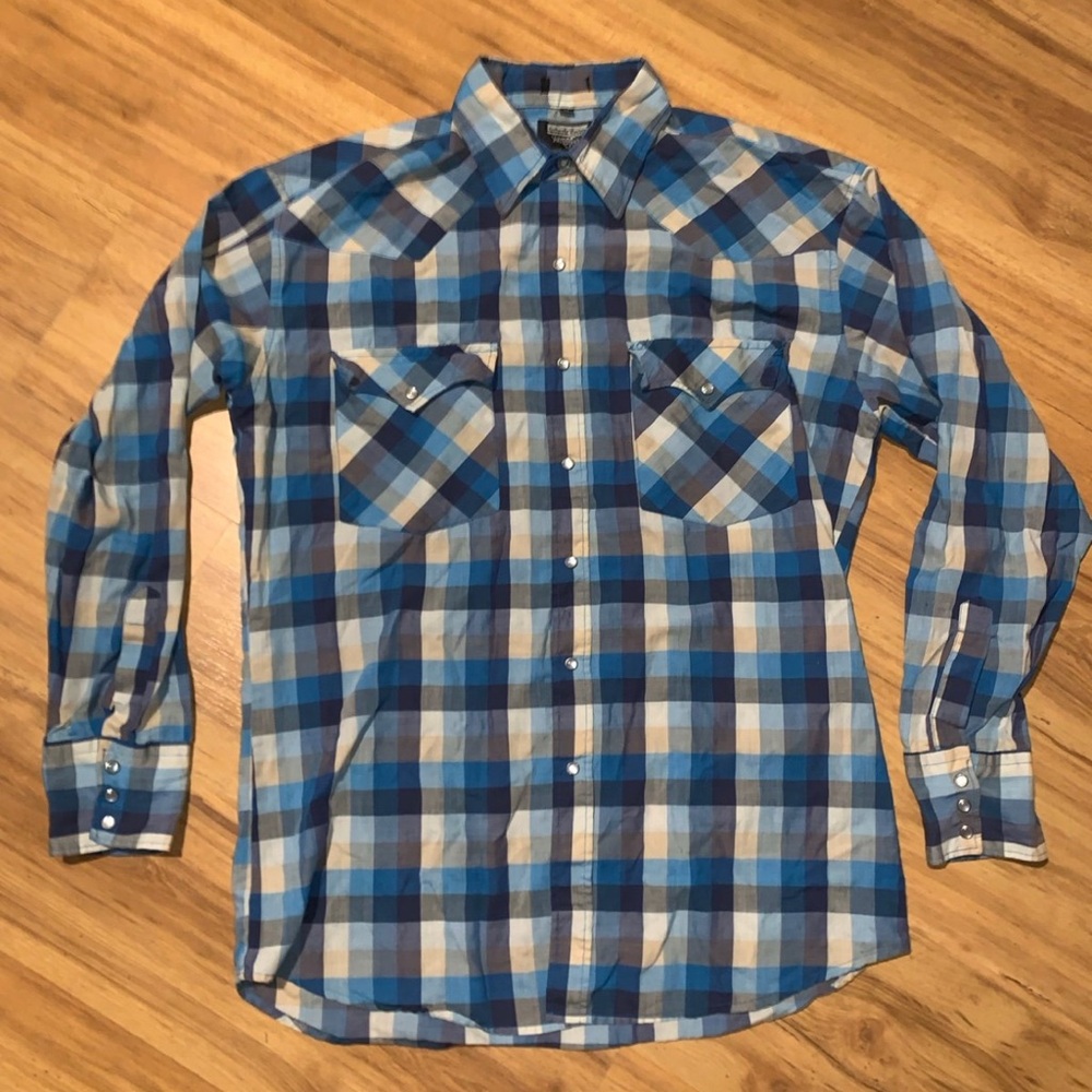 Blue and White Casual Button Down Shirt with Soft Flannel